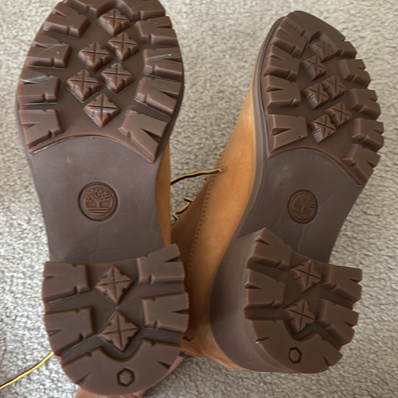 Timberland Women’s Allington Heights Boots size 6 New in box - Picture 4 of 8